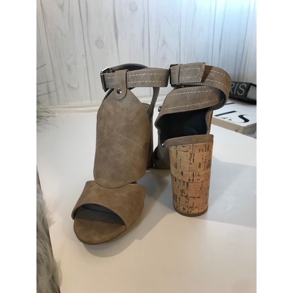 Sexy Spring Heels - Picture 4 of 5